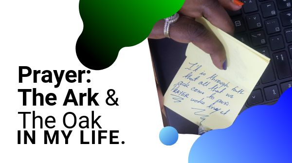 A sticky note encouraging prayer